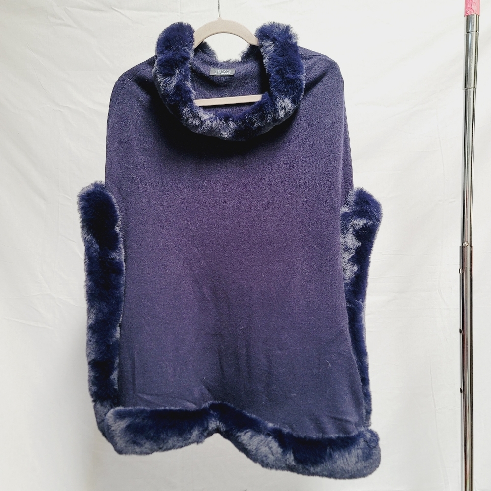 Faux fur cuddle poncho in navy blue